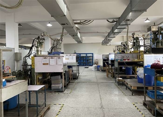 Πλαστική Desiccant ροδών μηχανή φορτωτών αποξηραντών ξηρότερη για τη PET TPU PLA