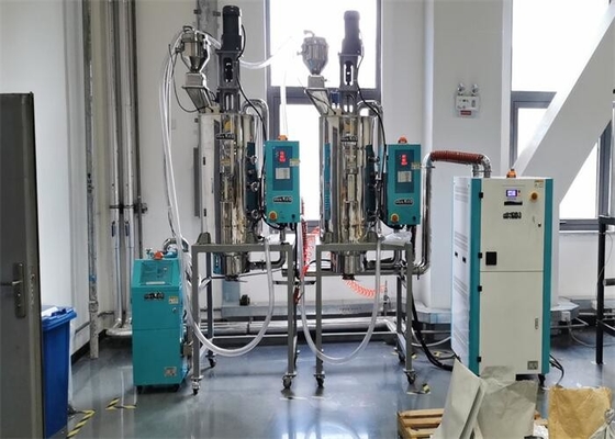 Αυτοματοποιημένη αποξηρατική συσκευή από πλαστικό 30L/h 45C θερμοκρασία εξαγωγής αέρα Προηγμένη αποξηρατική συσκευή