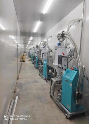 Στεγνωτήρας χοανών με 3 KW για την ξήρανση του πλαστικού σβόλου στο χρώμα εγχύσεων που προσαρμόζεται