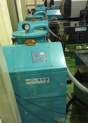 Ρητίνης πλαστική μηχανή 380V 50Hz αναρρόφησης φόρτωσης τροφοδοτών φορτωτών σβόλων κενή αυτόματη