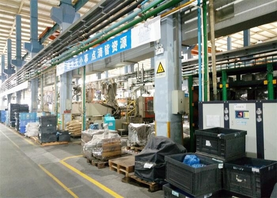 Μηχανή 0,75 -15 Kw Ατομικό φορτιστή κενού με σωλήνες Φ 38-63 mm για γκρίζα πράσινα υλικά
