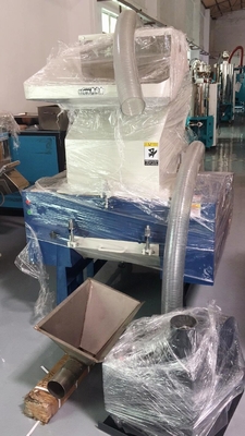 Πλαστική κεντρική Granulator υψηλής ταχύτητας μηχανή καταστροφέων εγγράφων 50 Kg/H - 500 Kg/H ικανότητας