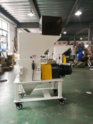 Άσπρος αργόστροφος πλαστικός Granulator 1.5KW μύλος og-1LS 20 Kg/H ικανότητας